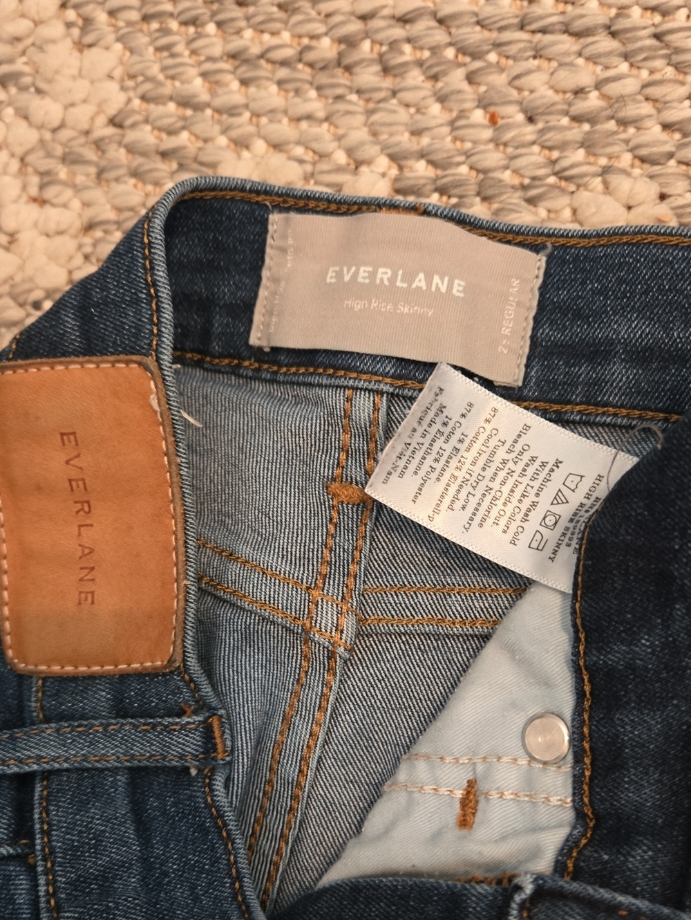 Everlane High-Rise Skinny Jeans 28 EUC - Picture 9 of 9